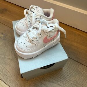 NEW Nike Force 1 Low Size 3C